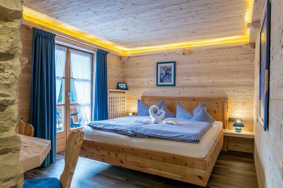 Almhotel Gruensteinblick Кёнигсзе Экстерьер фото