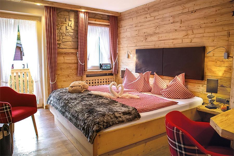Almhotel Gruensteinblick Кёнигсзе Экстерьер фото